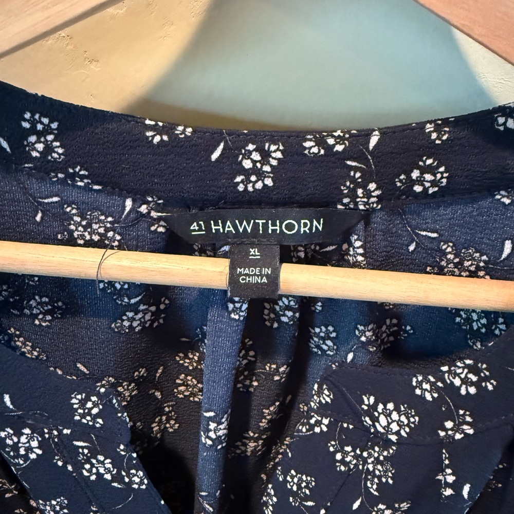 41 Hawthorn Navy Floral Blouse - Picture 2 of 4